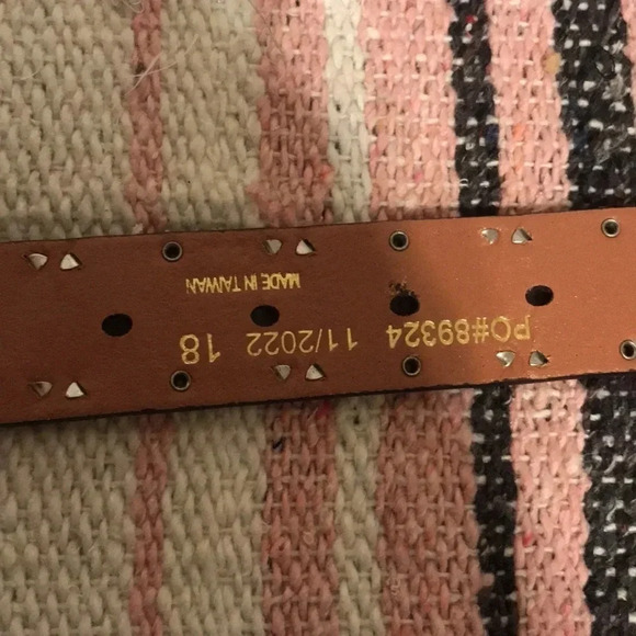 Ariat beaded belt southwest hair-on belt western size 18 - Picture 6 of 7